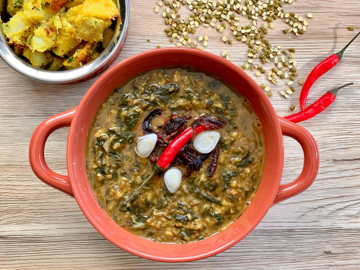 Amaranth Greens and Mung beans Stew